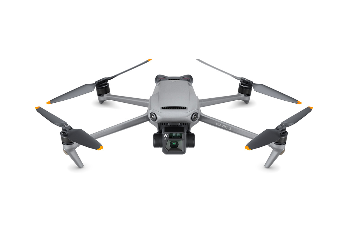 Квадрокоптер DJI Mavic 3